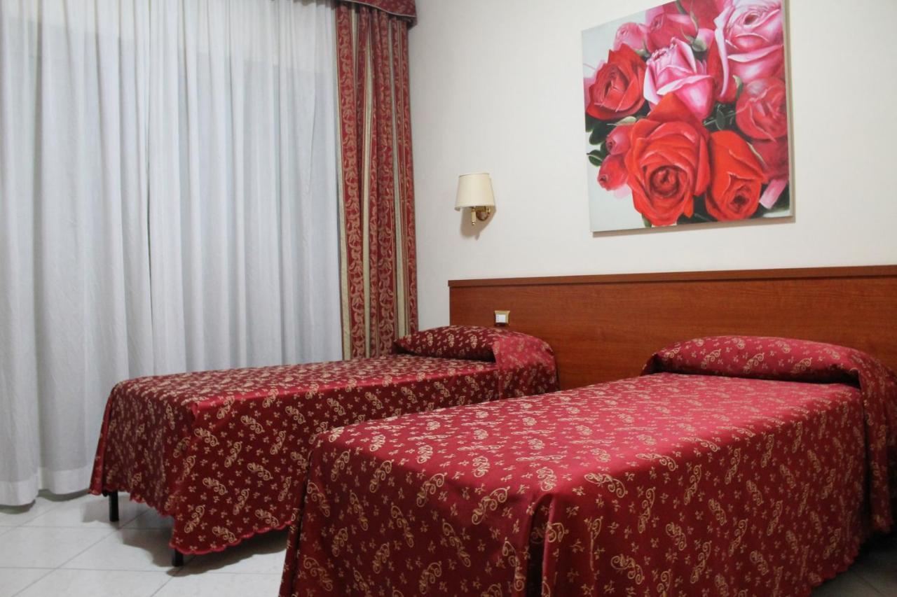 Hotel Vitti Roma Exterior foto